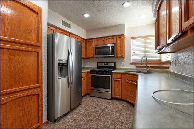 Building Photo - Coming Soon!