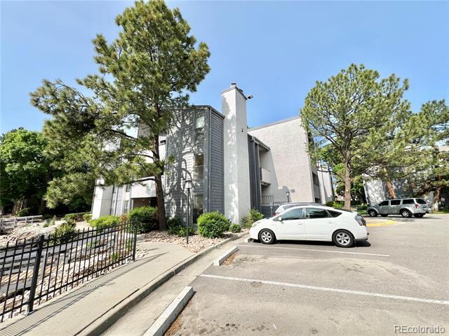 Building Photo - 6420 S Dayton St