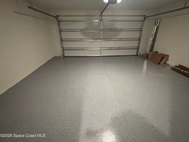 Building Photo - 641 Hugo SE Dr