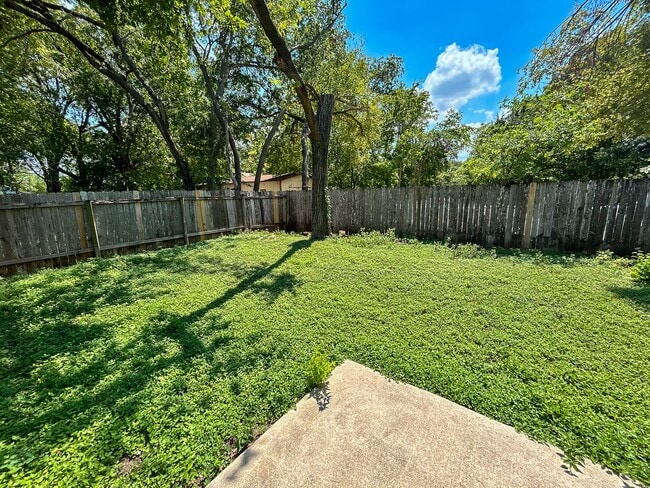 Building Photo - Cozy 3/2 house in Joseph Edward Subdivision