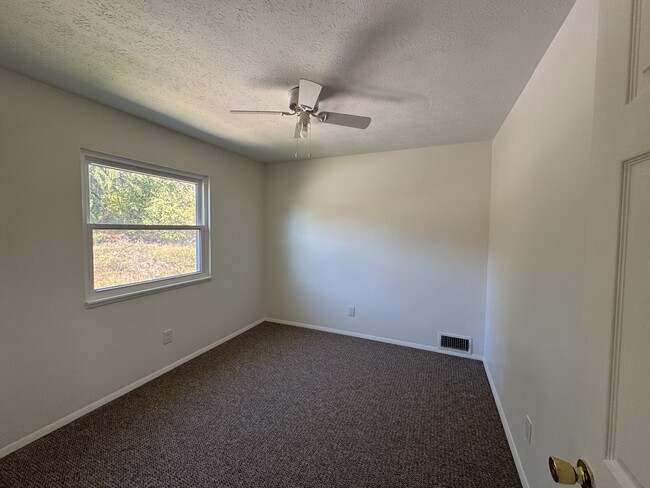 Bedroom 1 - 3 Oak Drive Cir