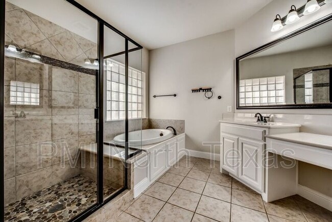 Building Photo - 13293 Dianna Dr