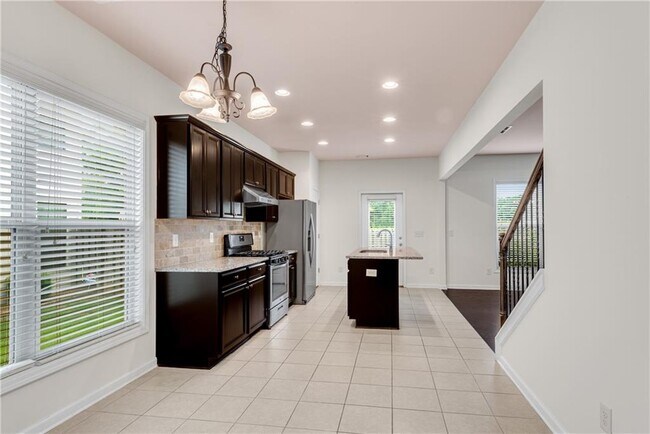 Building Photo - 4920 Breezewood Cir