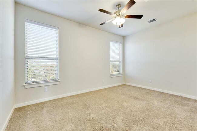 Building Photo - 3920 Kenter Crossing