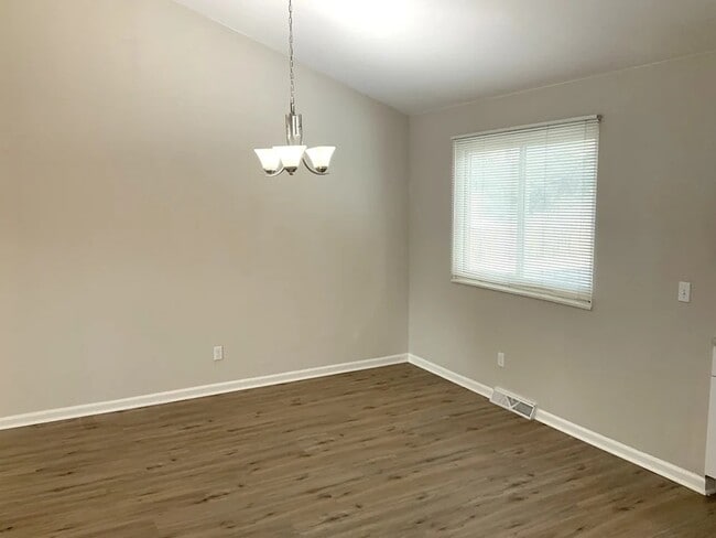 Building Photo - 16036 E Ithaca Pl