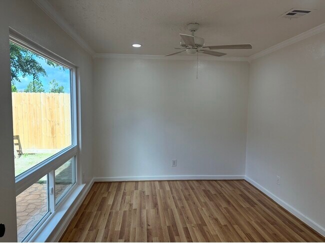 Building Photo - 13043 Bacard Ln