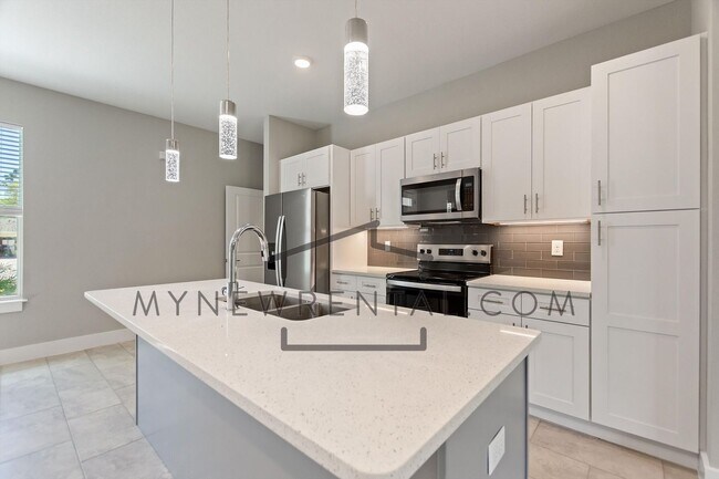 Building Photo - Deposit-Free! Get $1,000 OFF your first mo...