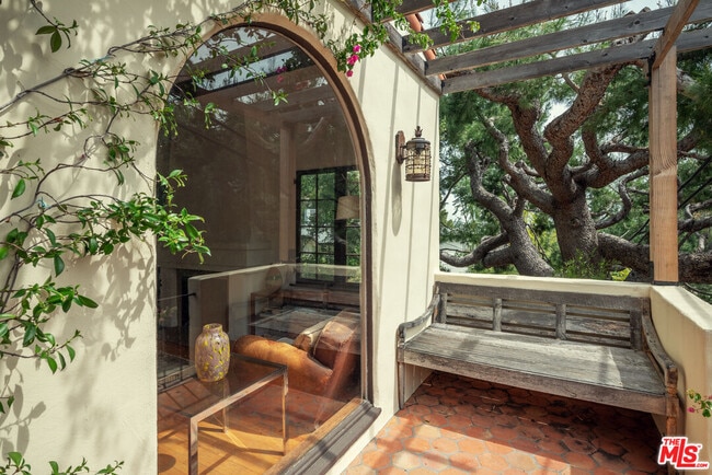 Building Photo - 8515 Ridpath Dr