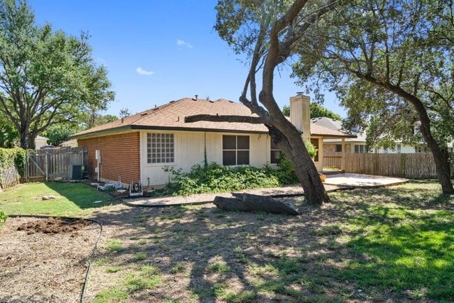 Building Photo - 1514 Royce Ln
