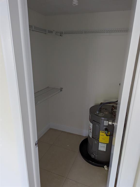 Building Photo - 5220 NE 14th Way