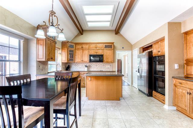 Building Photo - 1311 Royal Palm Ln