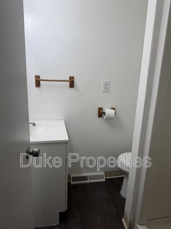 Building Photo - 681 County Rte 54