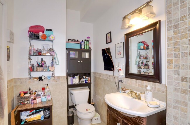 Building Photo - 4508 Brown St