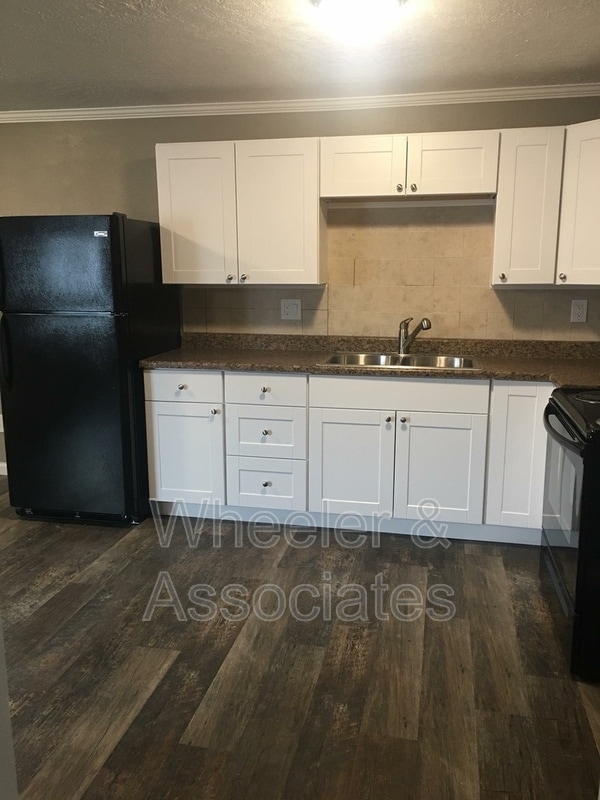 Building Photo - 520 E 4400 S