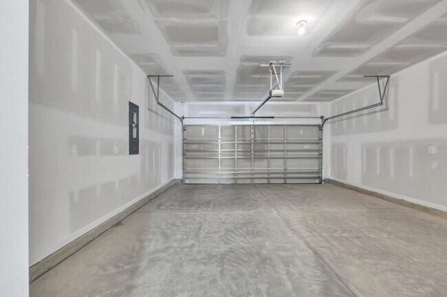 Building Photo - 1464 Bellaria Wy