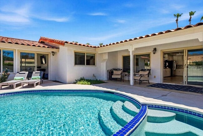 Building Photo - 48551 San Pedro St