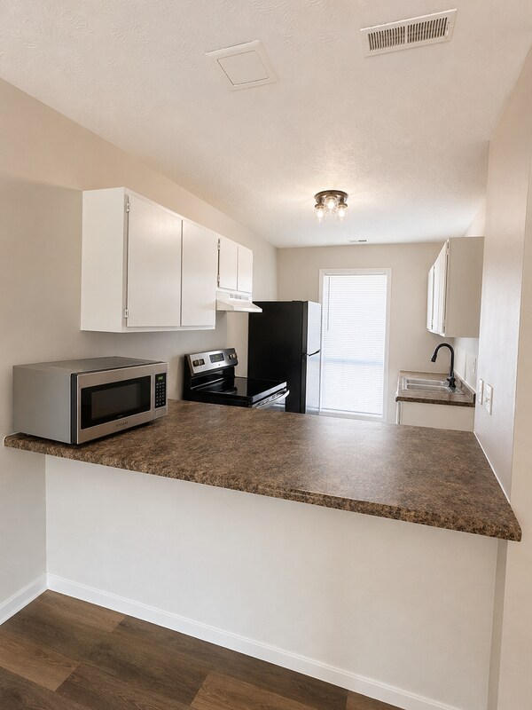 Building Photo - 1422 Tangora Ln