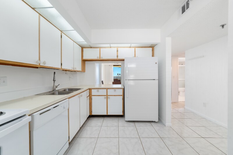 Building Photo - 896 N Federal Hwy