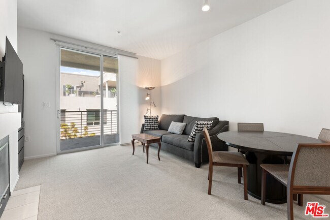 Building Photo - 267 San Pedro St