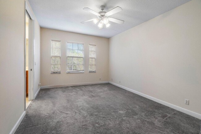 Building Photo - 127 Evergrene Pkwy