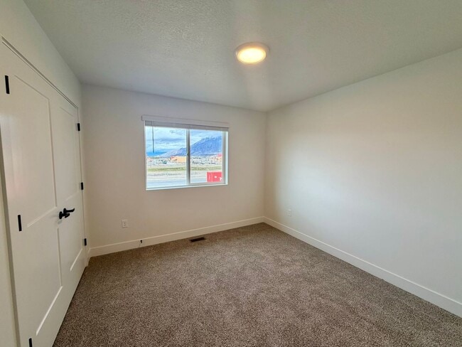 Building Photo - Brand New Rental Alert – JDC Ranch, Plain City!