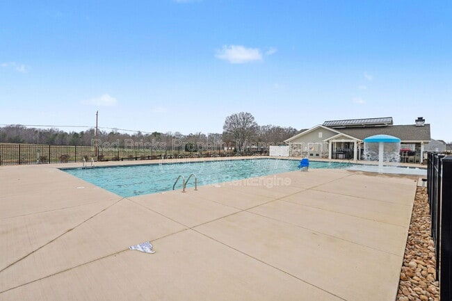 Building Photo - 141 Giant Oak Ave