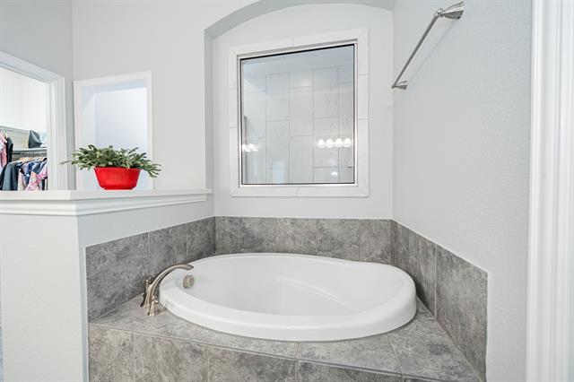 Building Photo - 2023 Cutter Crossing Pl