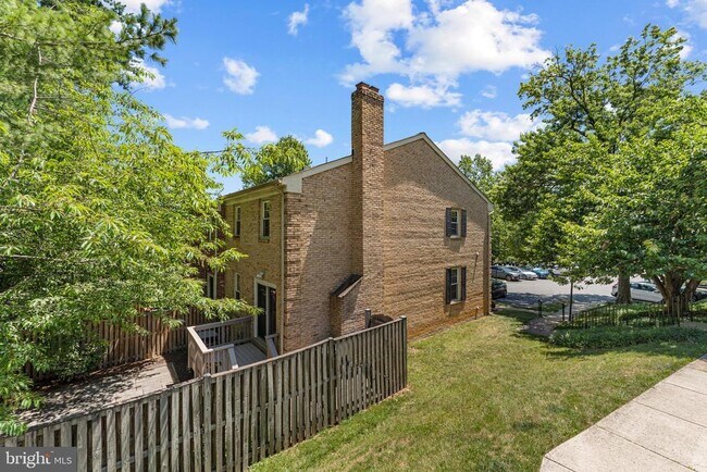 Building Photo - 7428 Chummley Ct
