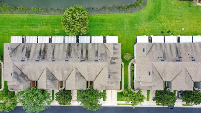 Building Photo - 4815 Pond Ridge Dr
