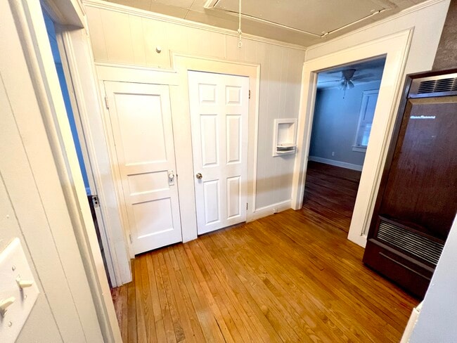 Bedroom/Bath Hall - 806 E 9th St