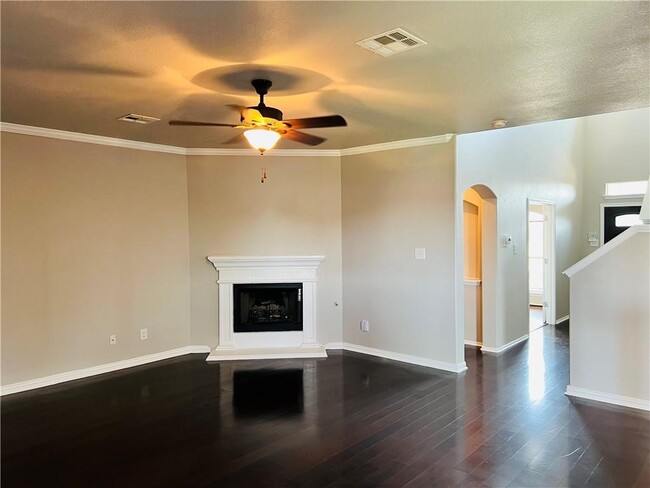 Building Photo - 1542 Haynie Bend