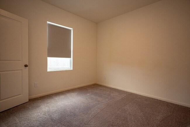 Building Photo - 5903 Grantgrala Dr