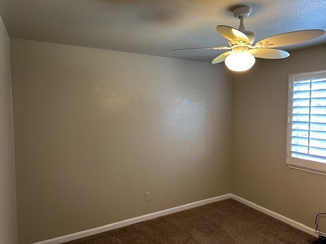 Building Photo - Modesto 5 Bedroom 3 Bathroom with a Pool