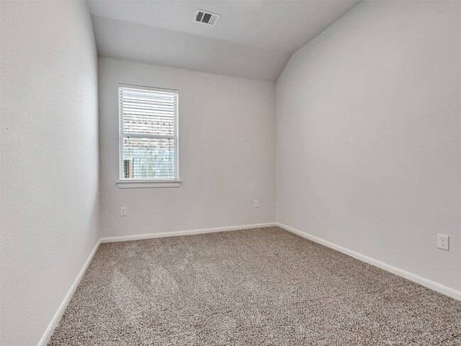 Building Photo - 10026 Thicket Park Ln