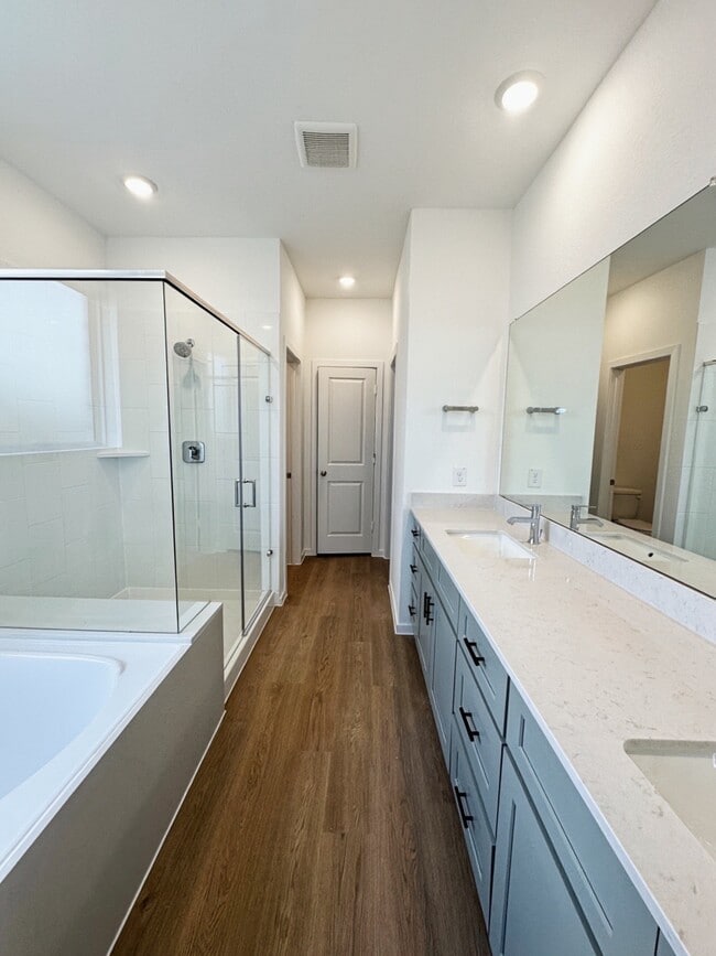 Building Photo - 3230 Coral Bluff Dr