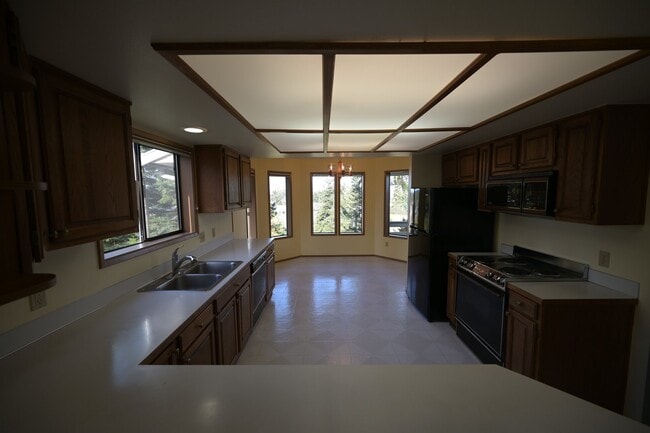 Building Photo - 2+ bed 2 bath condo in Sunland, Sequim