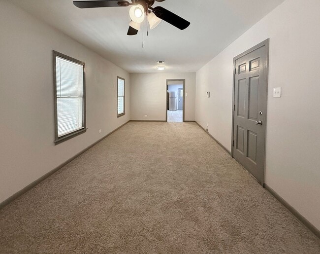 Building Photo - 203 Hot Wells Blvd