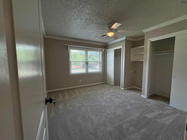 Building Photo - 1516 Rita Ln