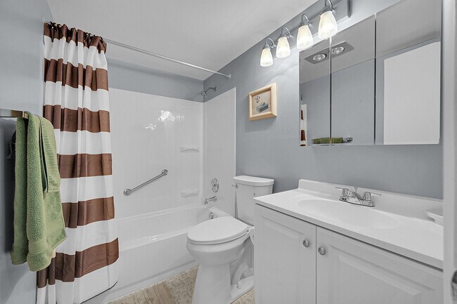 Building Photo - 371 Durham Cir