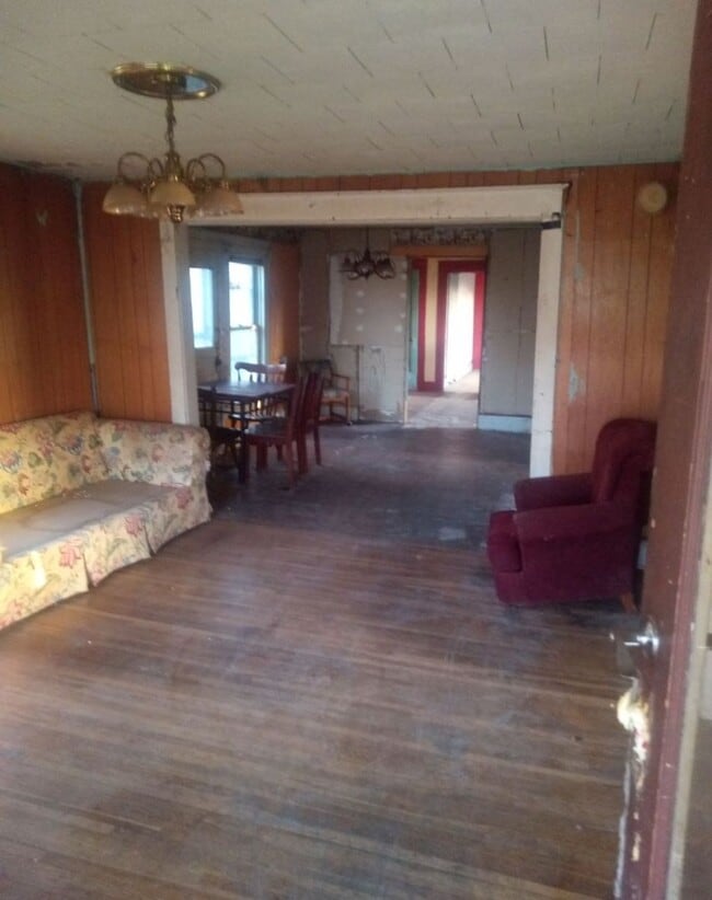 Building Photo - Now Available! - $385 Month / $500 Down