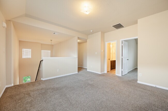 Building Photo - 3530 Vivaldi Dr