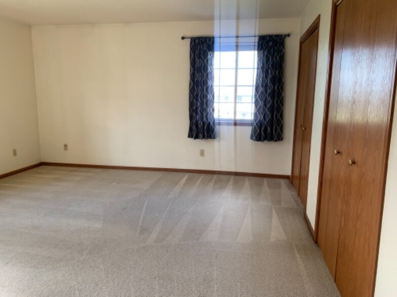 Building Photo - 2833 Capricorn Dr