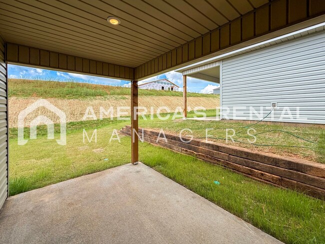 Building Photo - 470 Antler Wy