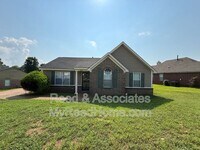 Building Photo - 4315 Bishop Hills Dr