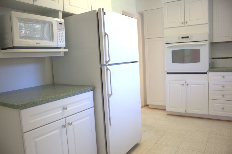Building Photo - 4907 Elsmere Ave