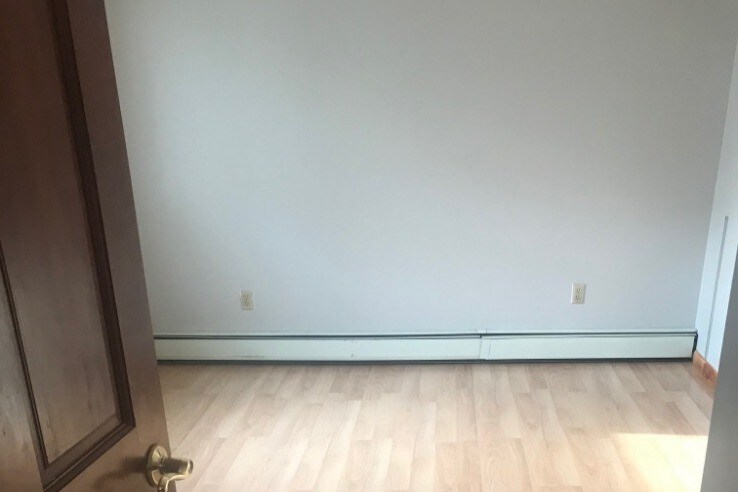 3rd Bedroom - 324 Laurel St