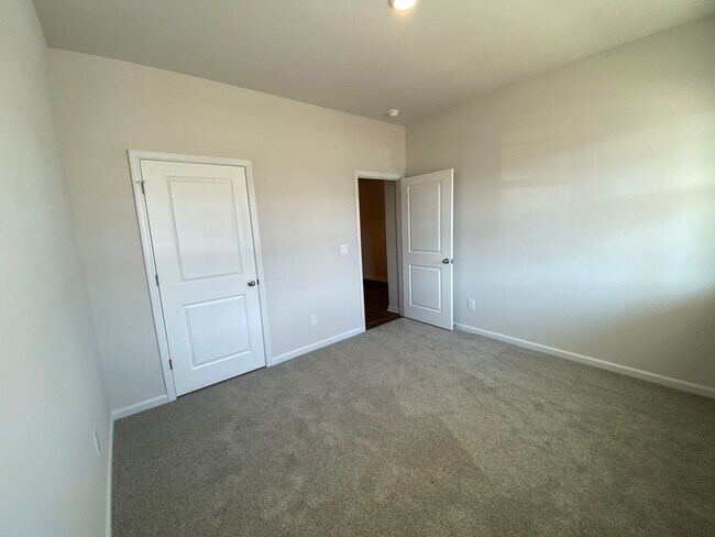 Building Photo - Brand new construction home in the desirable Brunswick Forest subdivision