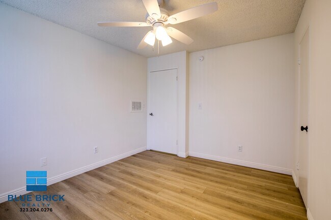 Building Photo - 5452 Corteen Pl