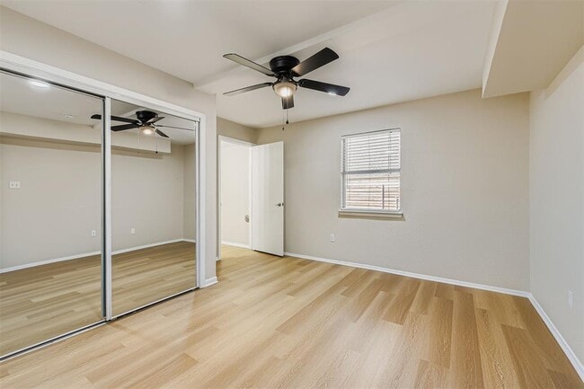 Building Photo - 3320 Blumie St