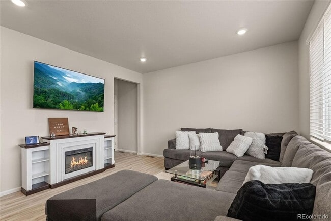 Building Photo - 11437 Splake St